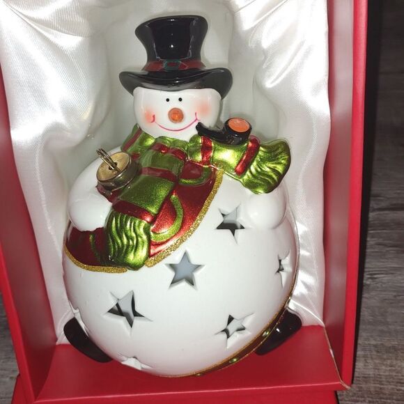 QVC Home Reflections Ceramic SNOWMAN Luminary with Flameless Candle in Gift Box  - Picture 2 of 14